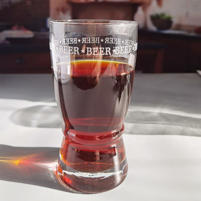 गुणवत्ता Creative Big Mouth Pub Craft Beer Glasses With Circle Logo Decoration फैक्टरी