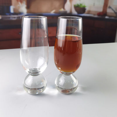 गुणवत्ता Ball Stemmed Lead Free Crystal Highball Tumblers For Champagne फैक्टरी